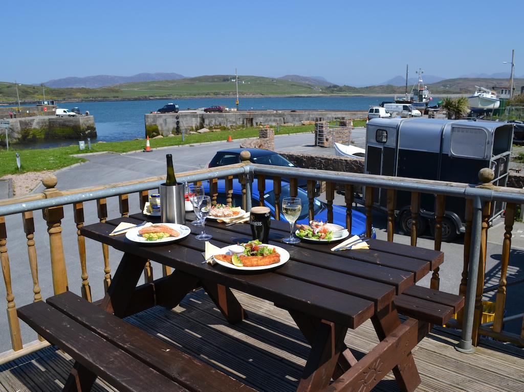 Oliver'S Seafood Bar, Bed & Breakfast Cleggan Kültér fotó